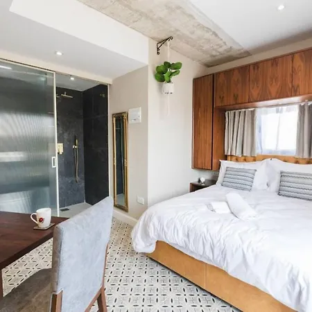 Гостевой дом Iz-zebbuga The Penthouse Royal 8 3*