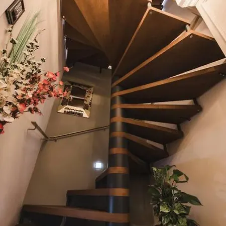 Iz-zebbuga The Penthouse Royal 8 3* Żebbuġ