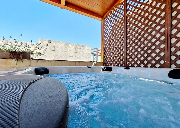 Guest house Iz-zebbuga The Penthouse Royal 8